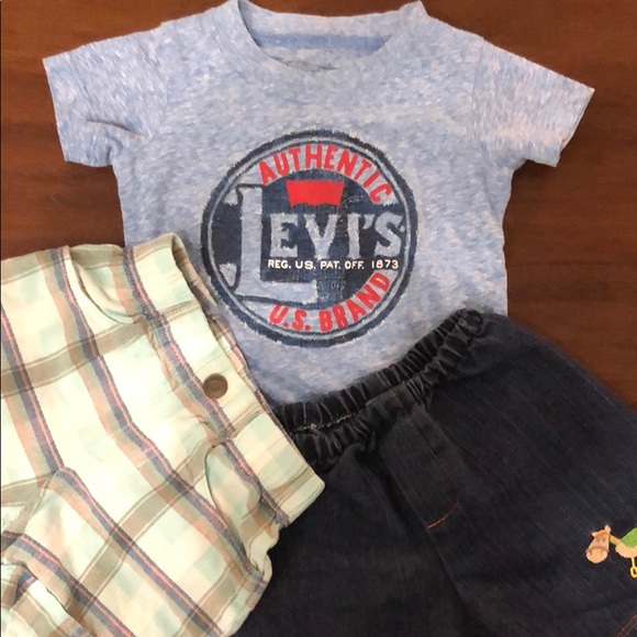 I t-shirt, 2 shorts - Picture 1 of 4